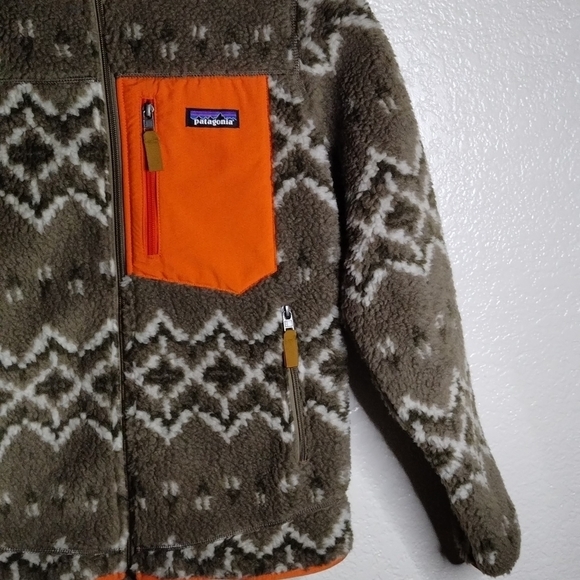 Patagonia Brown and Orange Fleece Jacket - Picture 4 of 9